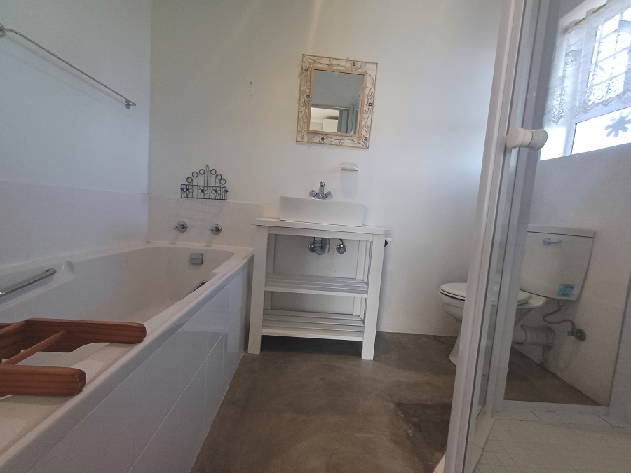 To Let 2 Bedroom Property for Rent in Oceanview Heights Western Cape